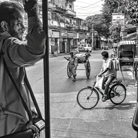 Rolling heritage, slow wheels and eternal city