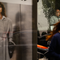 Inner walking, the city outside