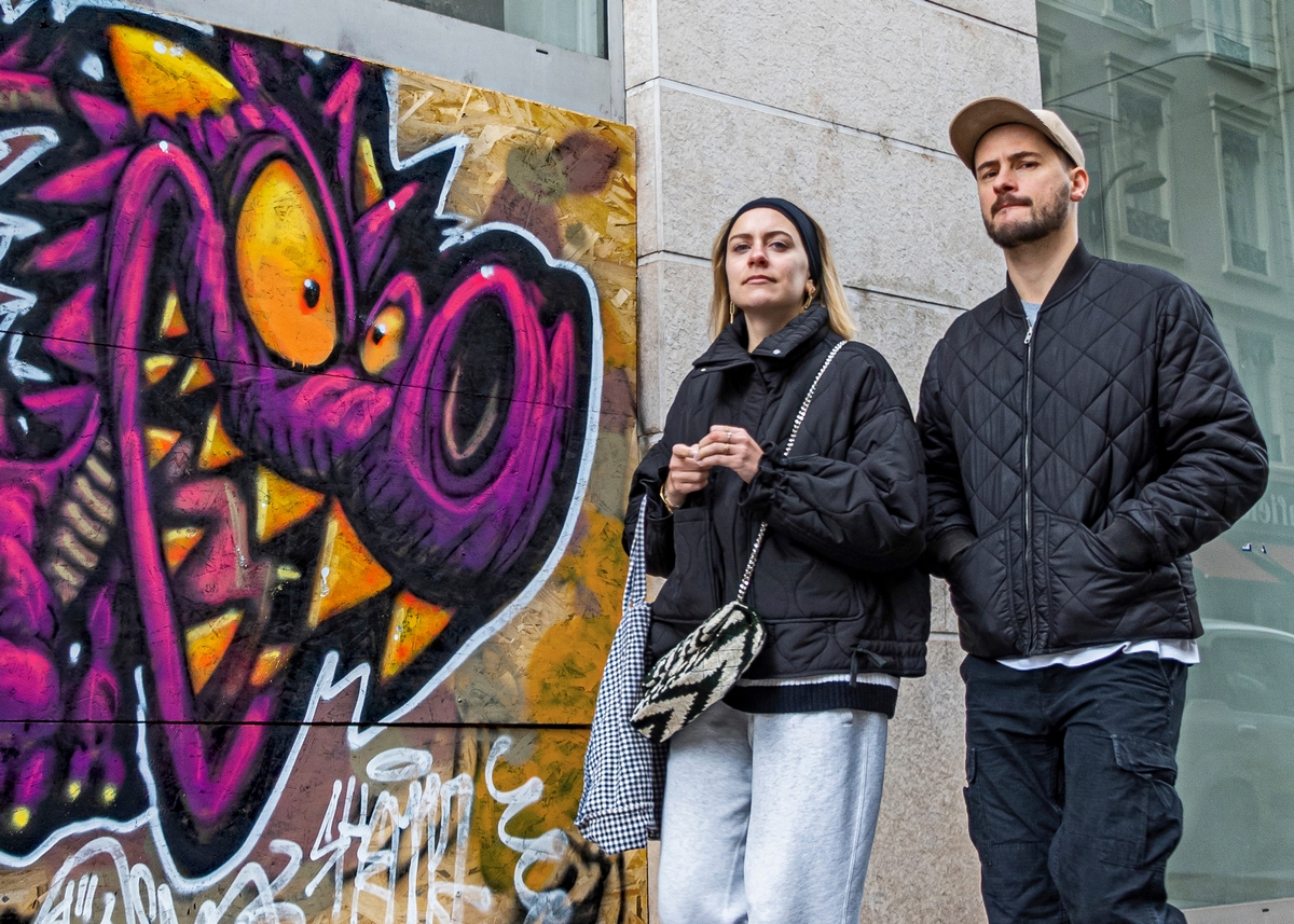 Street art vs people