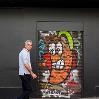 Street art vs people