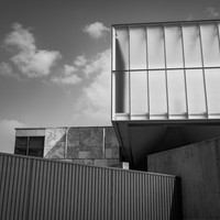 A Conversation in Planes at the Edges of Form