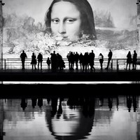 Mona Lisa's reflection