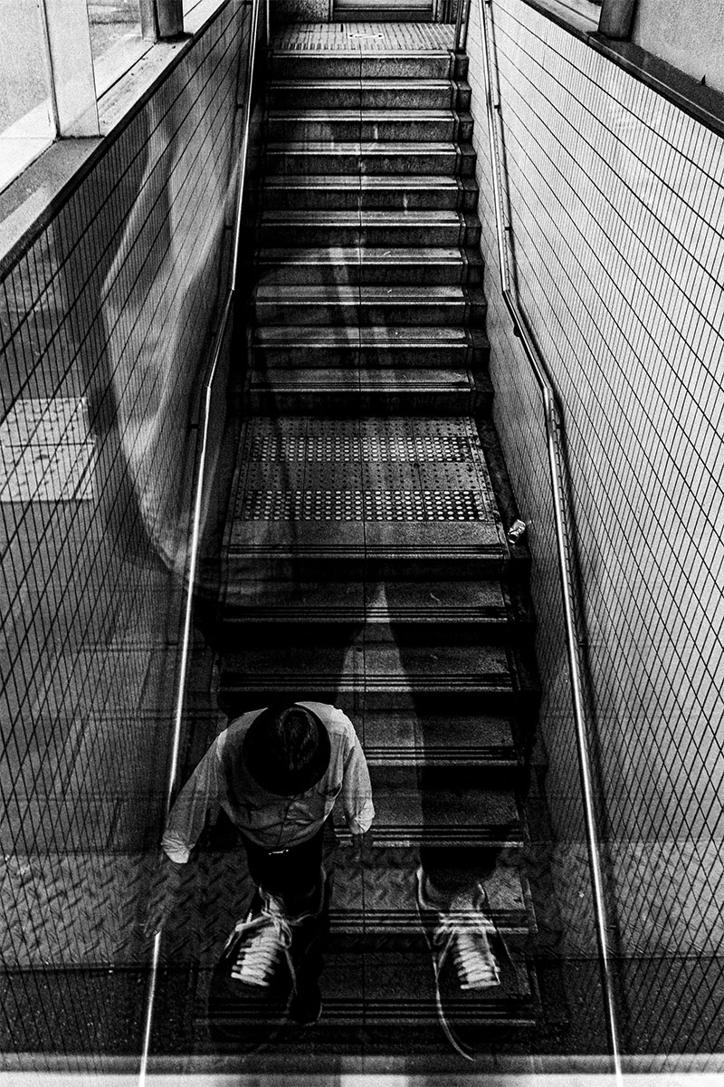 A Fleeting Glitch of the Street